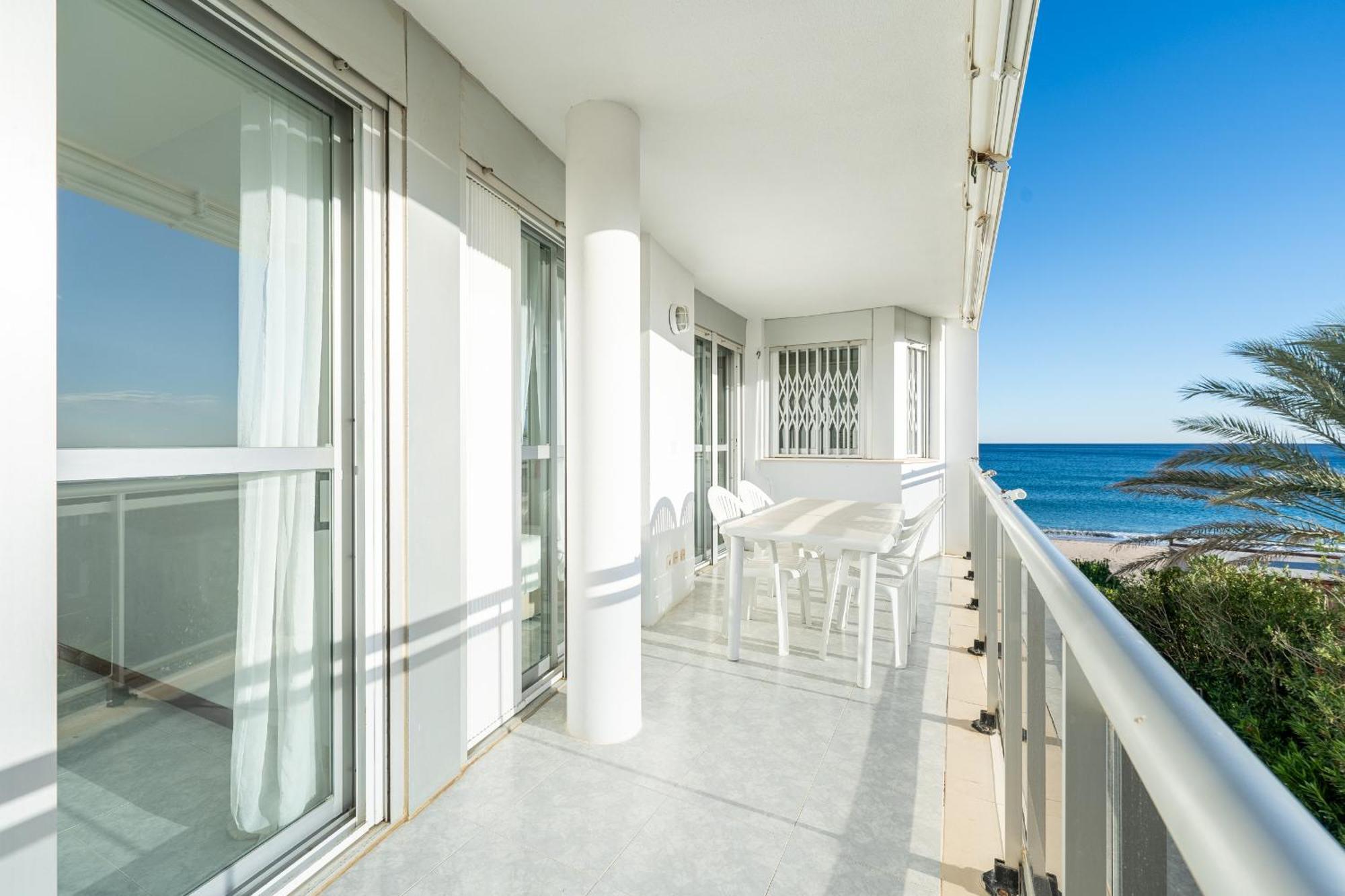 Hauzify I Apartaments Blue Riviera Miami Playa Екстер'єр фото